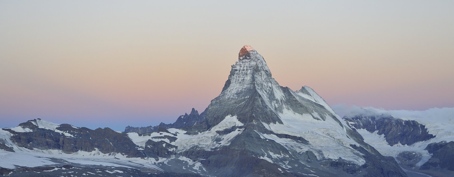 The Matterhorn shows its chocolate-covered side on the Rothorn. | © Zermatt Bergbahnen