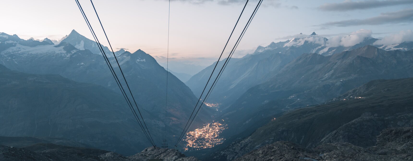 Ein Blick auf die Lichter im Dorf Zermatt  | © Zermatt Bergbahnen 